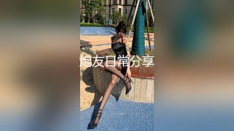 【新片速遞】   餐厅女厕偷拍 穿着中式旗袍的极品少妇 白净的小嫩B